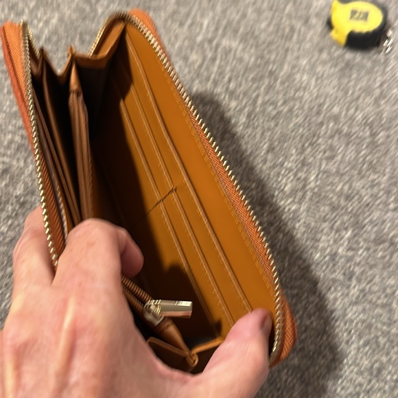 Wallet with full zip closure - Picture 5 of 7